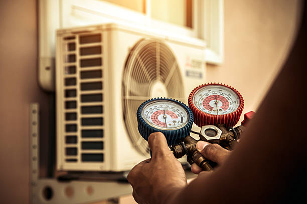 Professional Hvac technician working in Stonington, CT